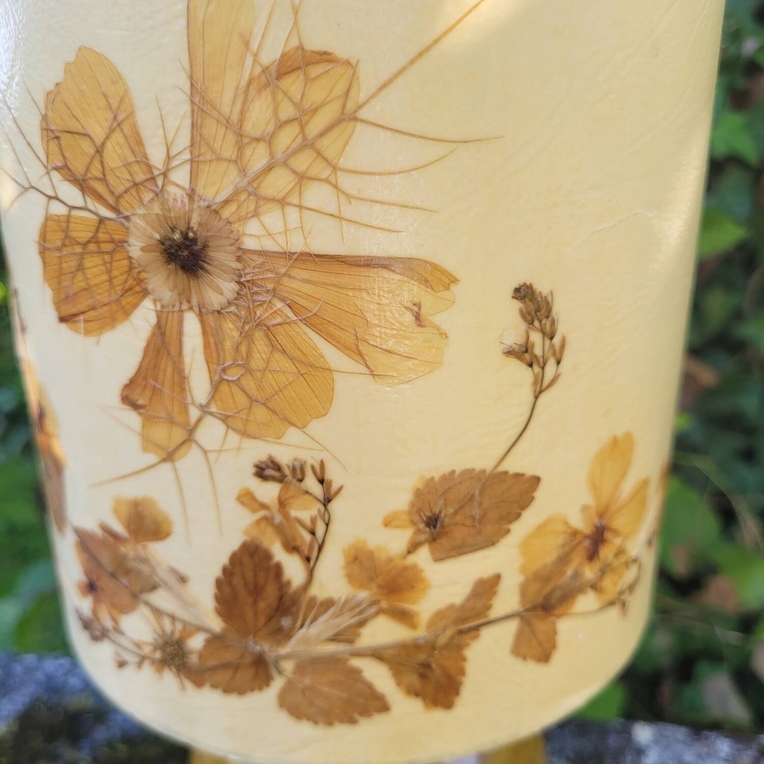 Handmade lamp in mustard glazed ceramic, vegetal lampshade