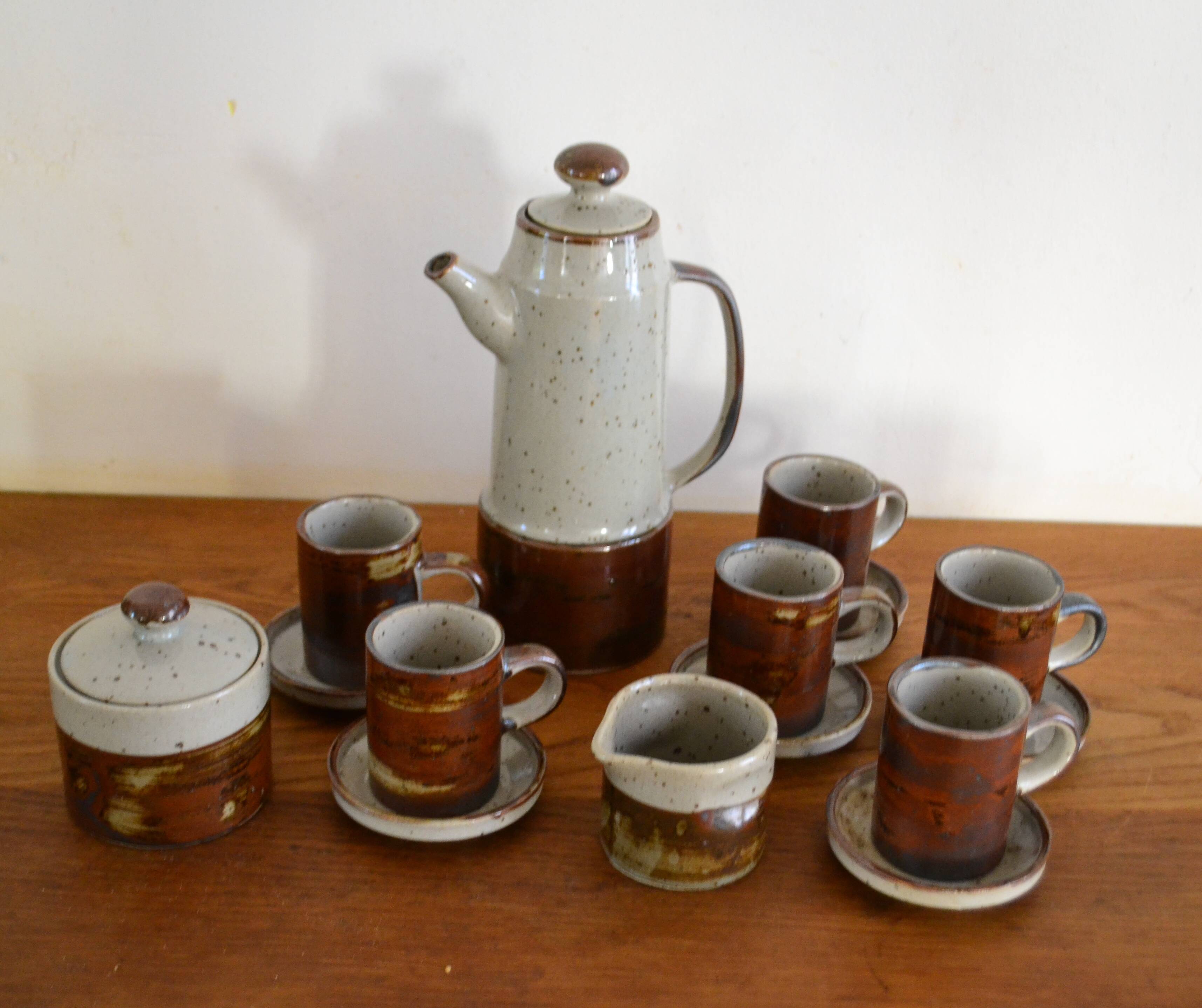 Vintage enameled stoneware coffee service made in Japan 60s