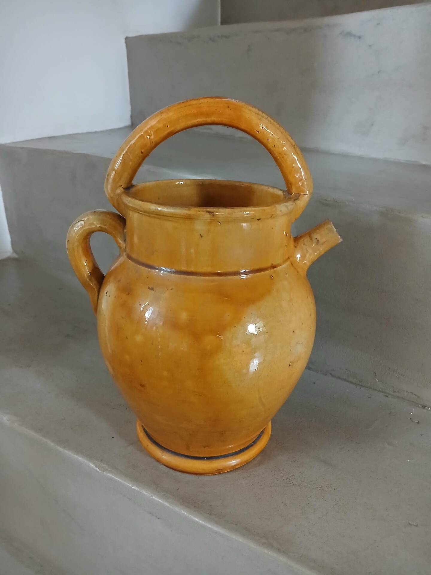 Old Provençal jug from Vallauris