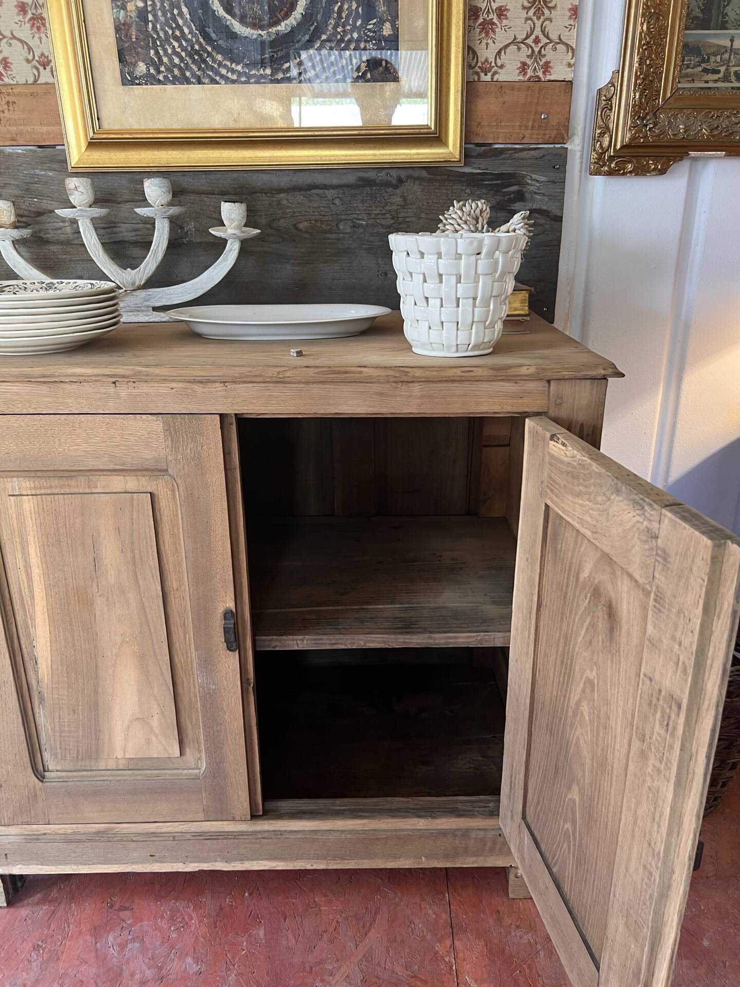 Solid wood sideboard