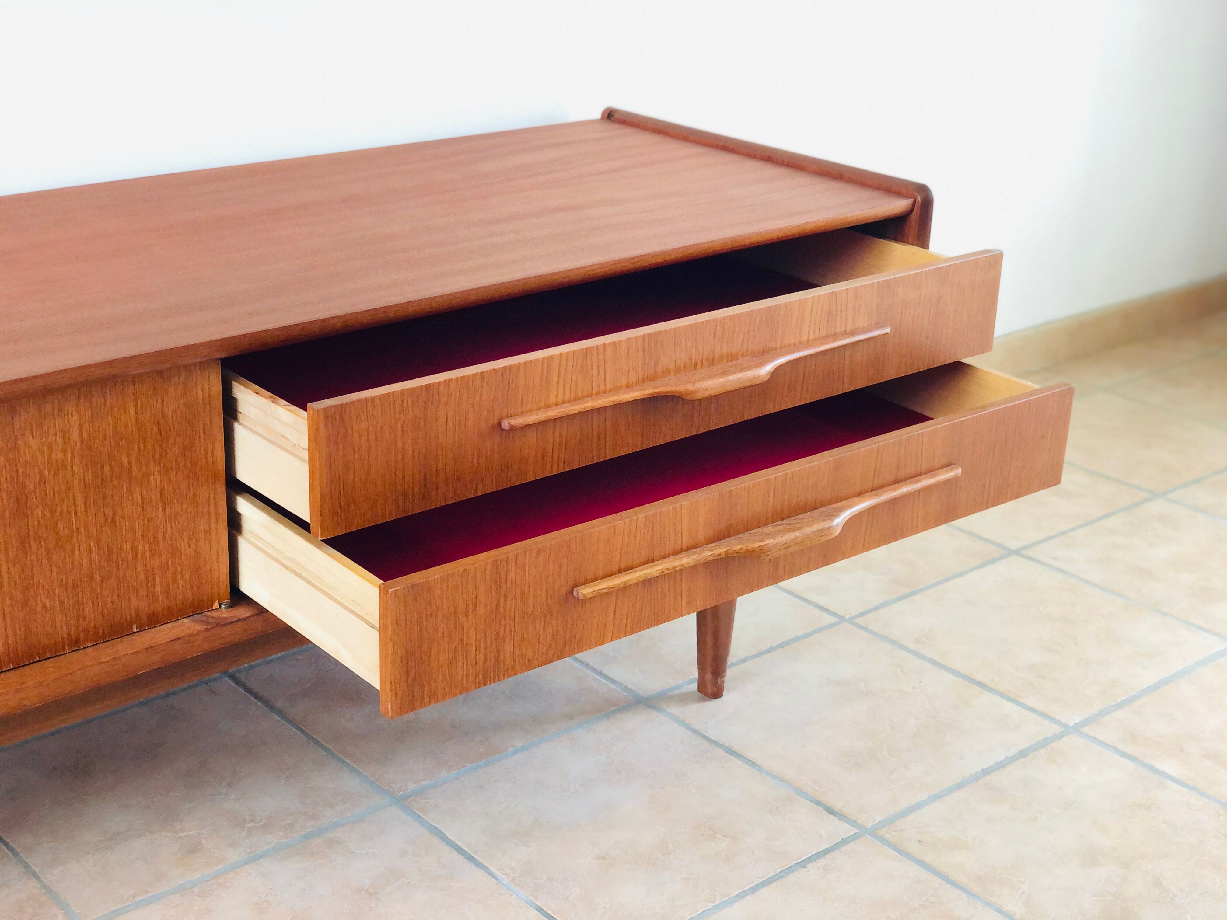 Scandinavian bass line in teak 1960