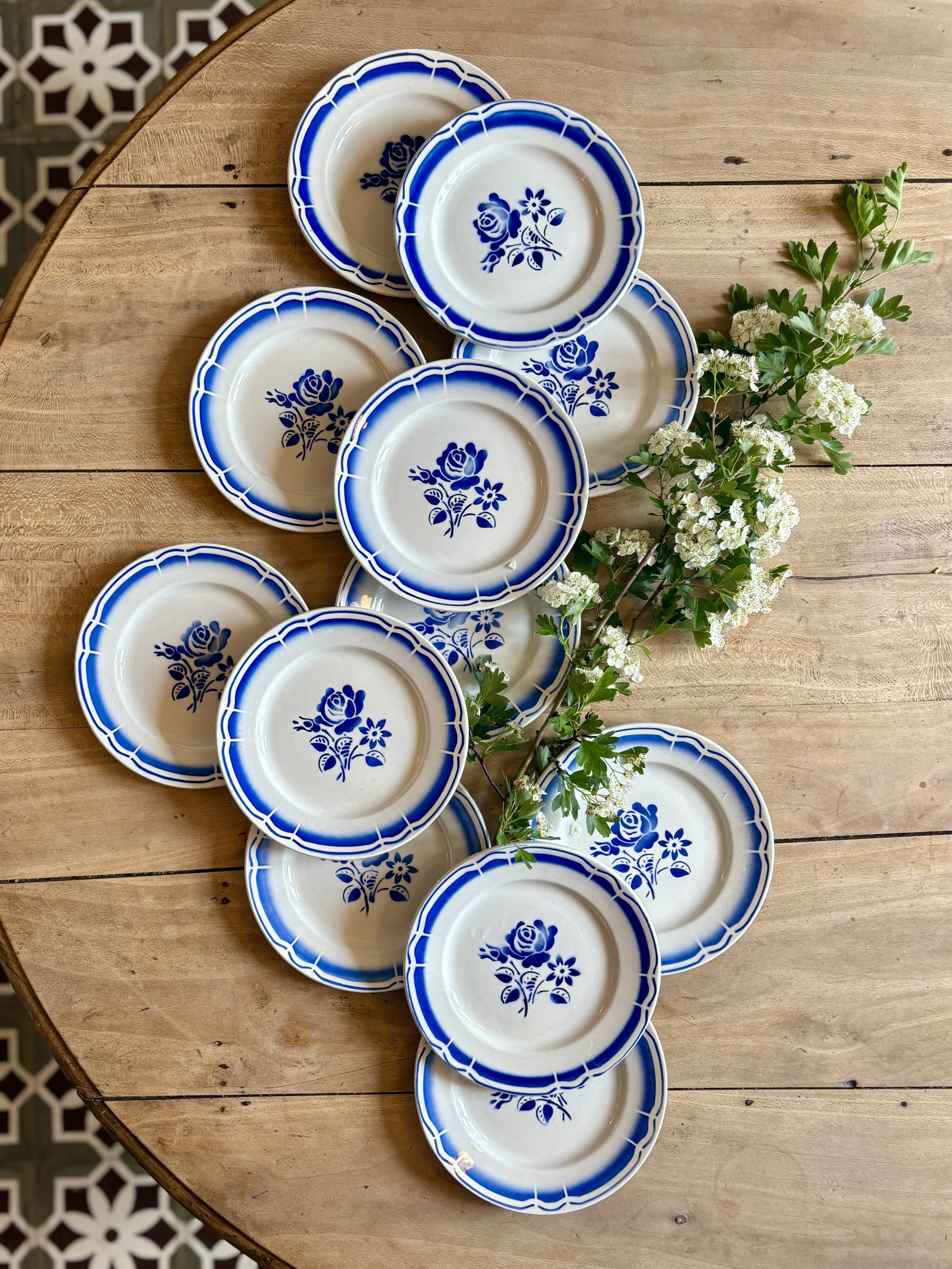 Set of 12 vintage blue flower dessert plates