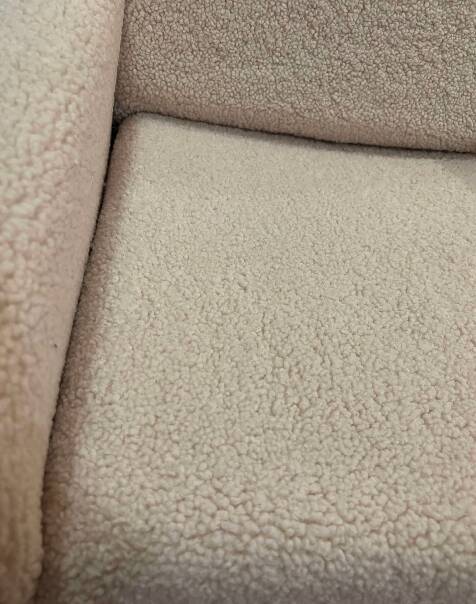 Chair by Pierre Guariche for Airborne in white.