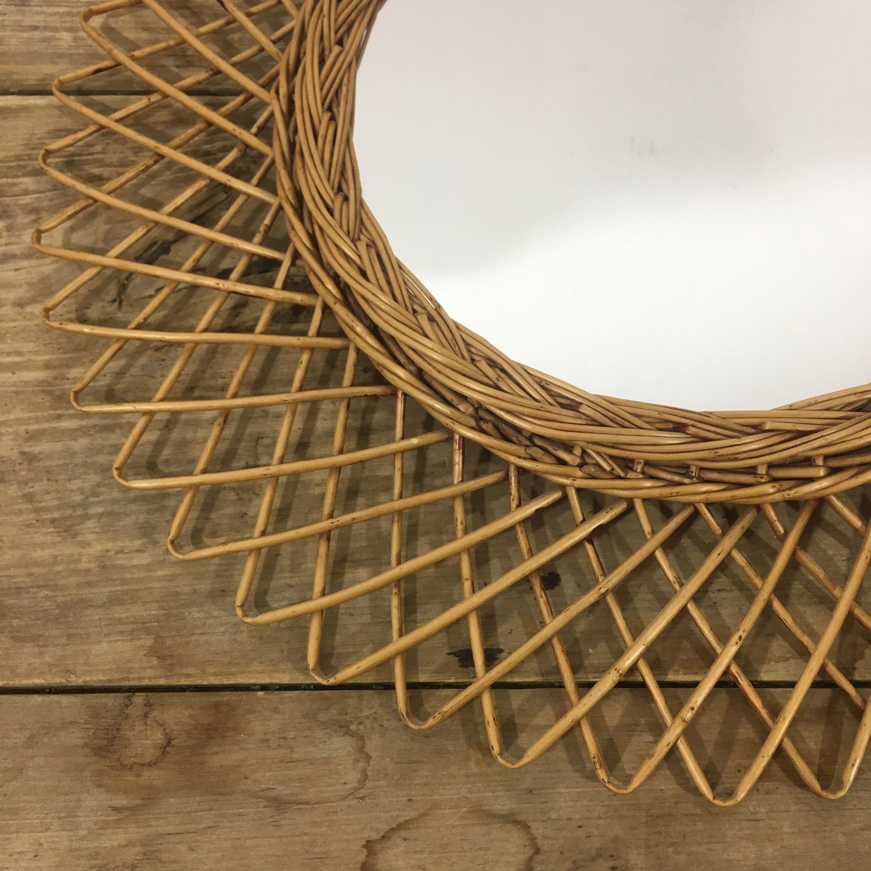 Vintage rattan sun mirror diameter 47cm