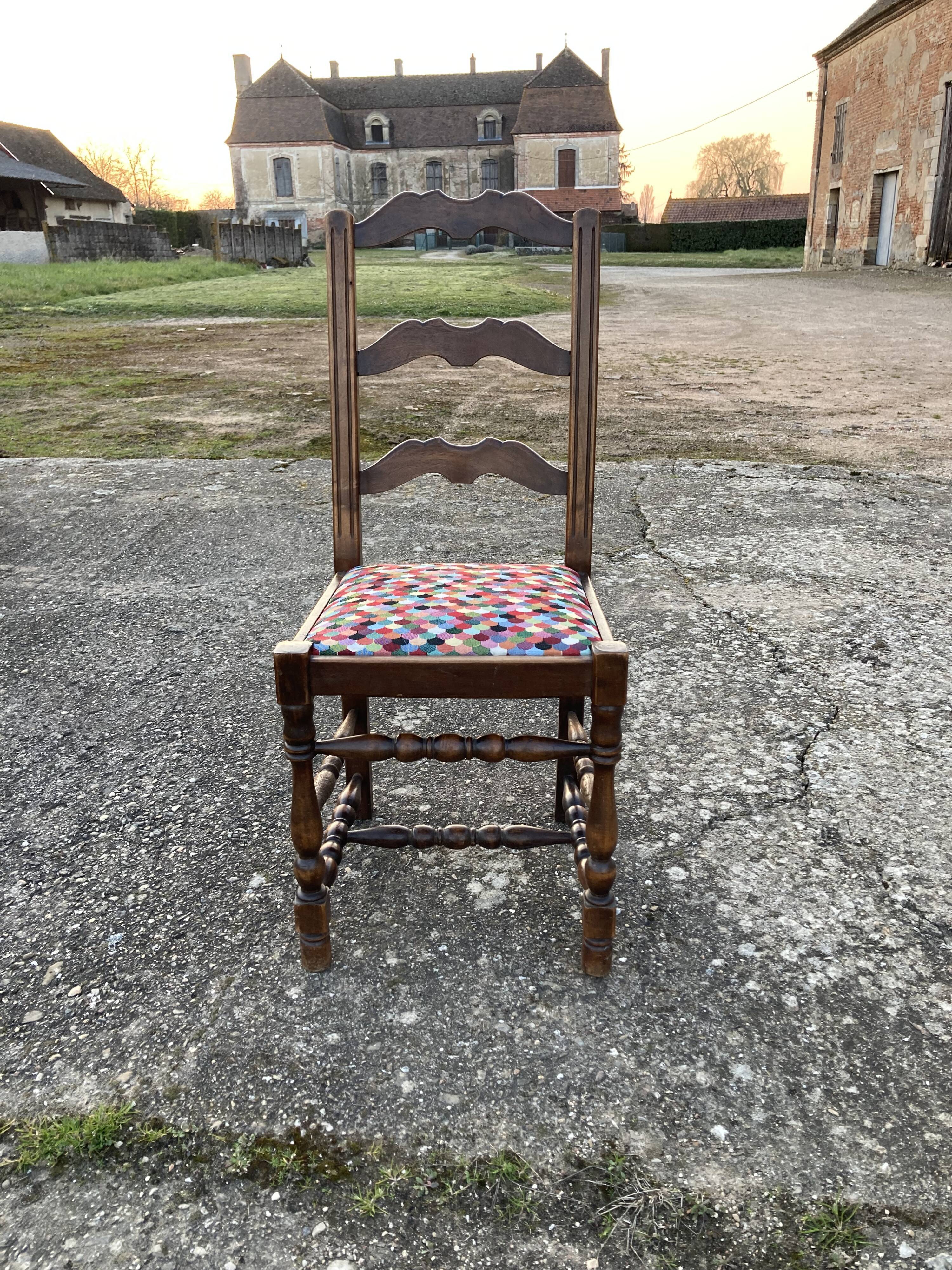 10 chaises rustiques campagne