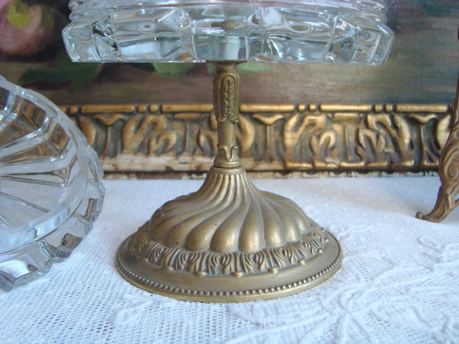 Glass and brass candy on foot