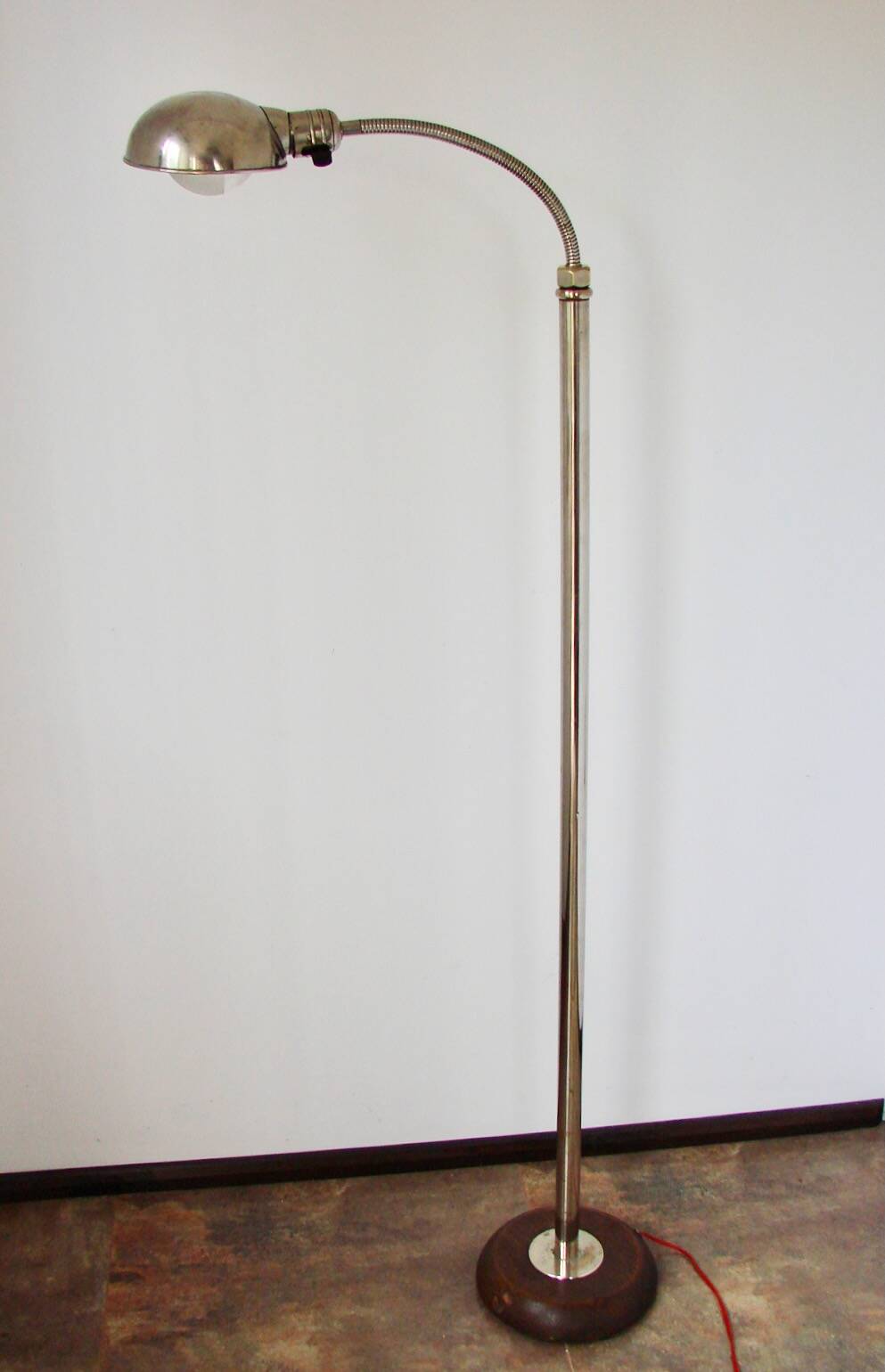 Art Deco Bauhaus floor lamp from the 1930s – nickel-plated brass, adjustabl