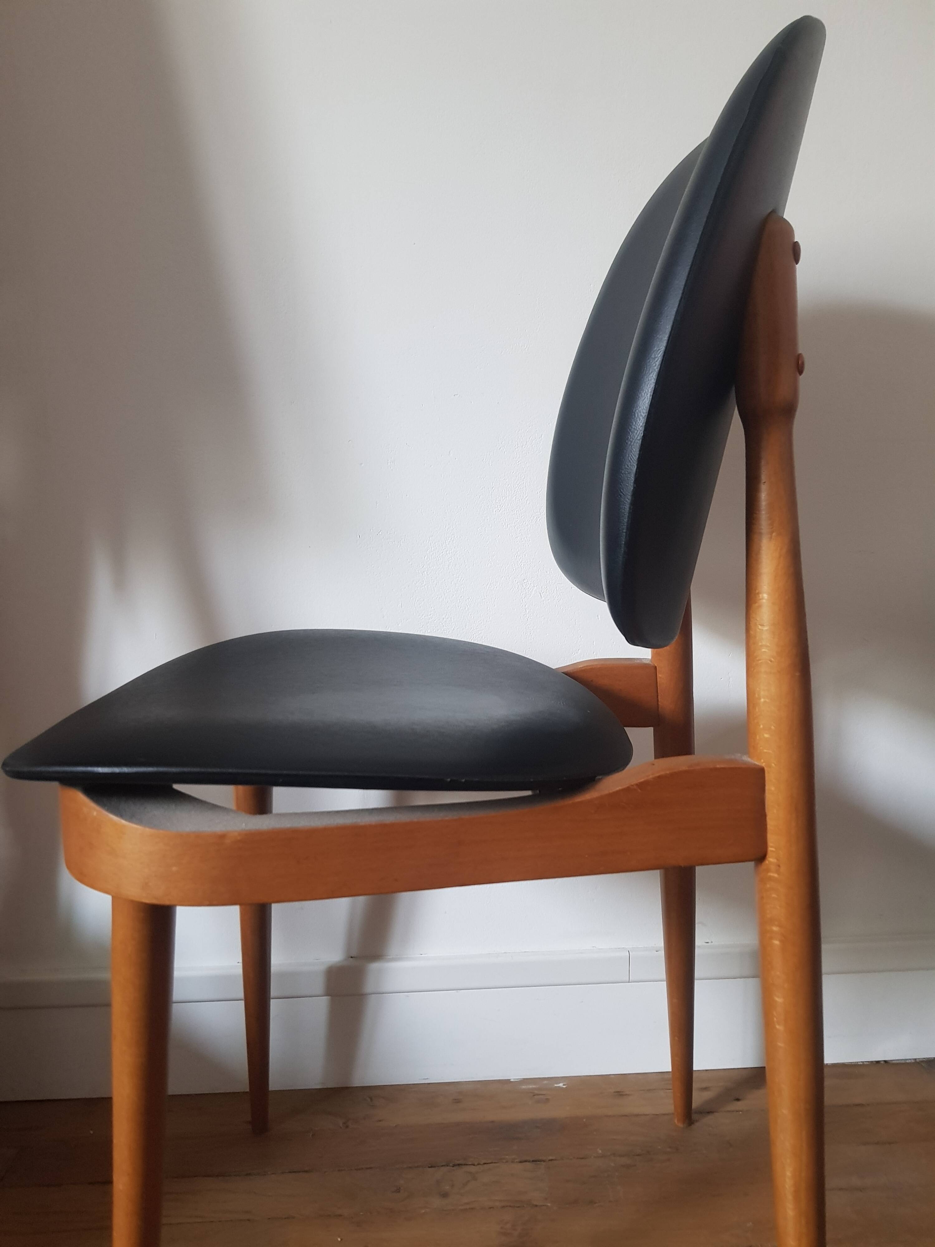 Pegase chair by Pierre Guariche