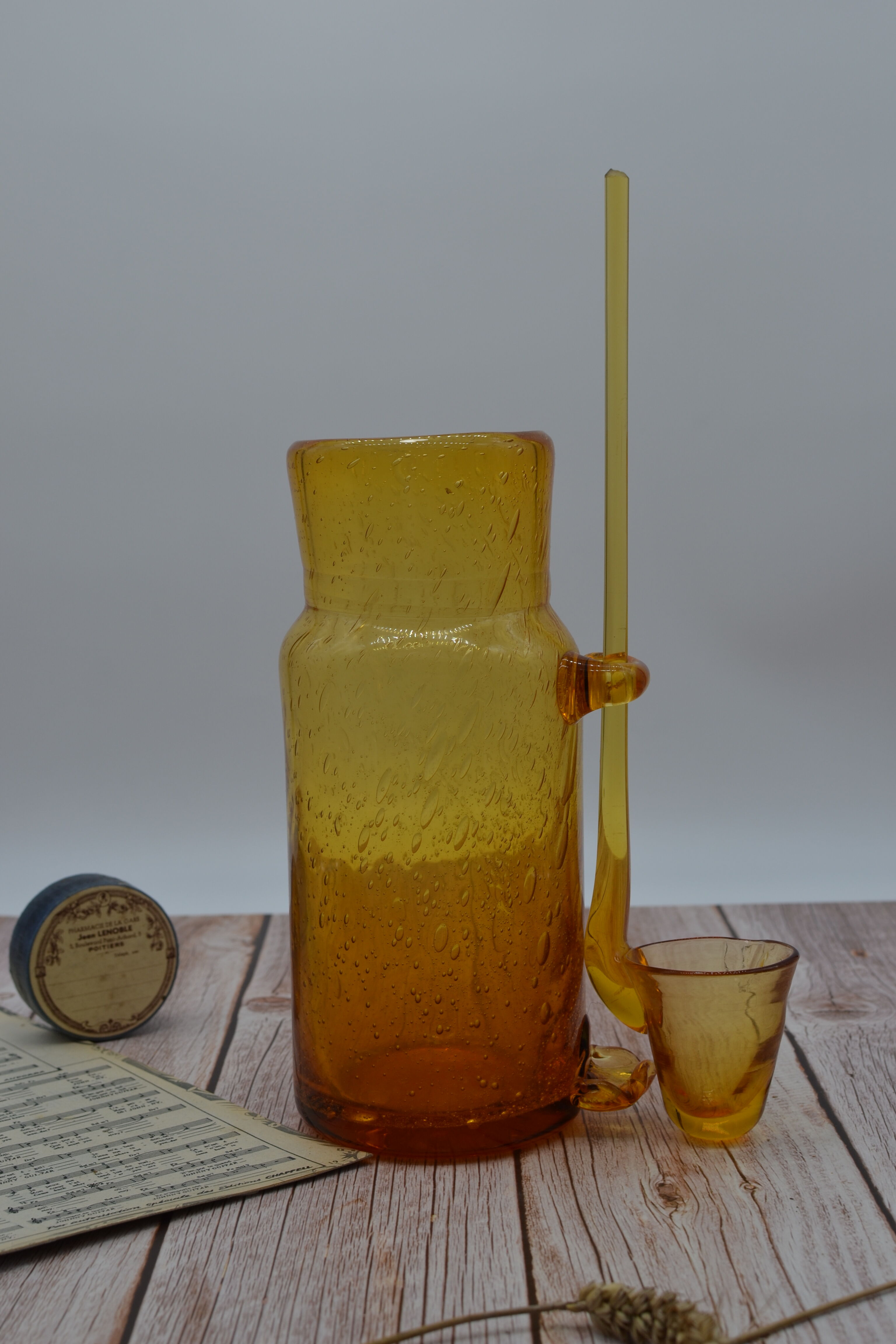 Champagne decanter/Champagne soup in blown glass