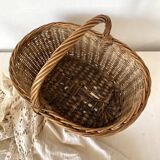 Woven wicker basket