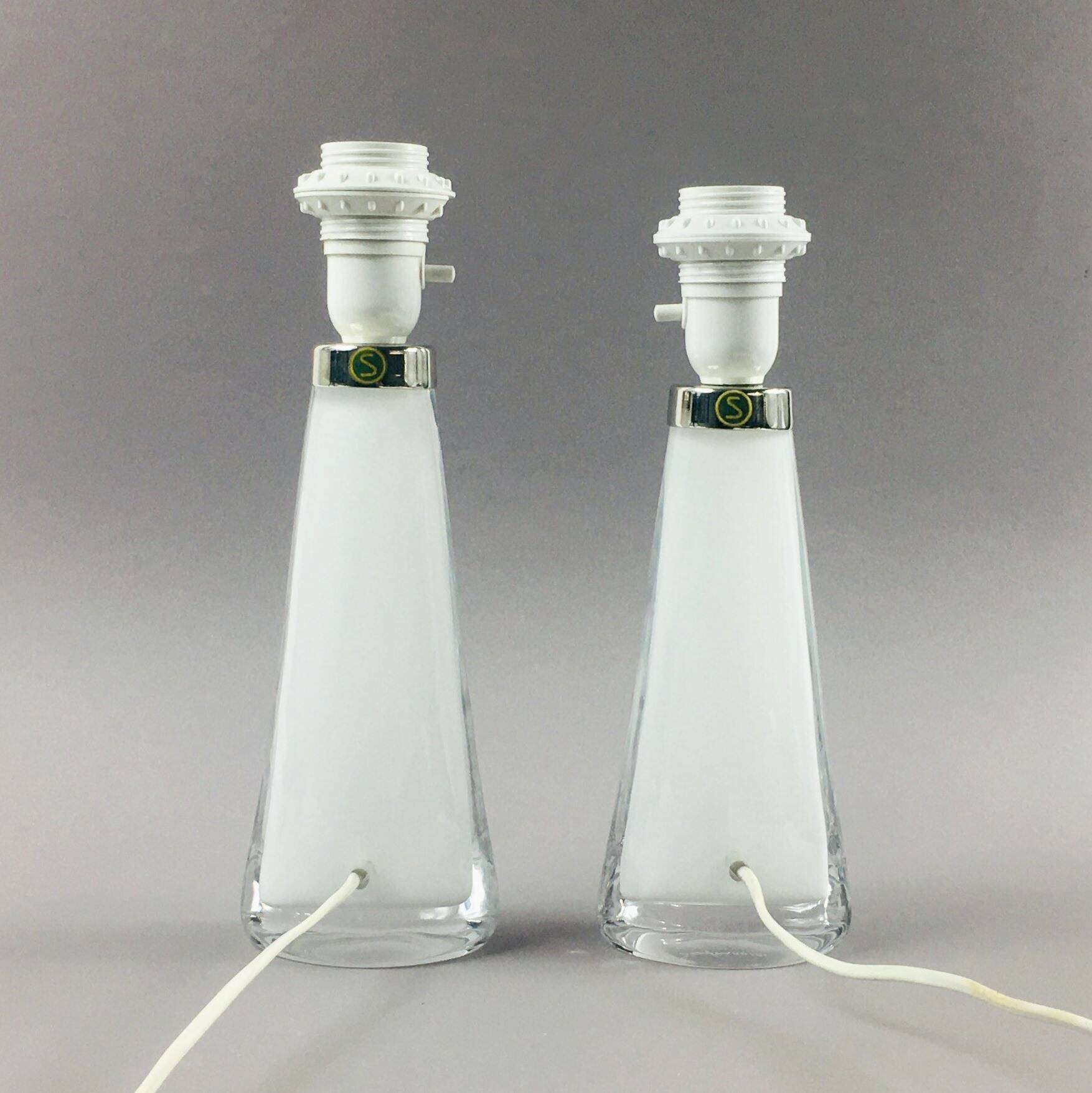 Paire de lampes de table scandinaves en verre modèle RD 1566 par Carl Fagerlund pour Orrefors, Suède, années 1960