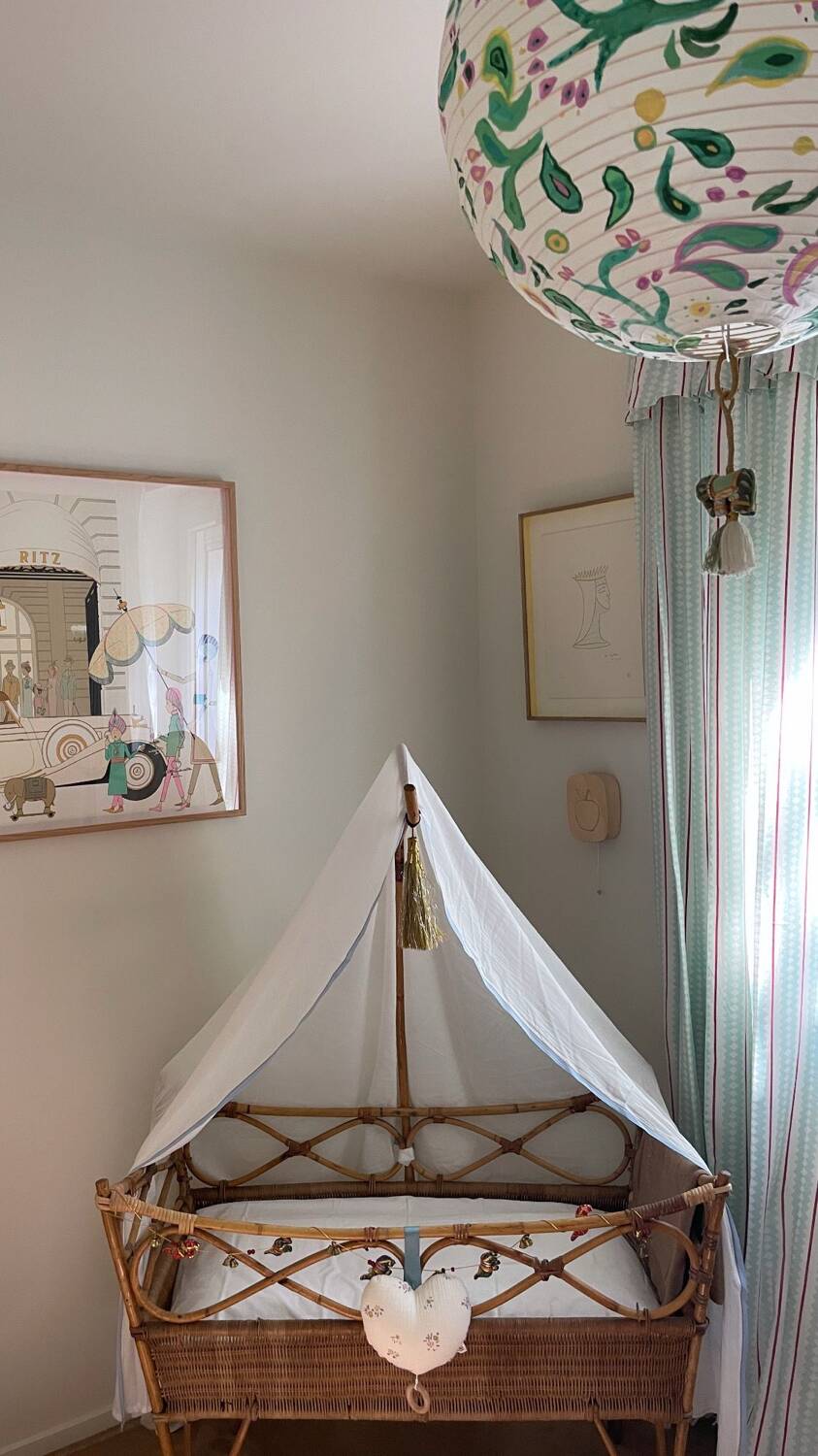 Rattan baby bed