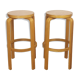 Tabourets en bois lamellé