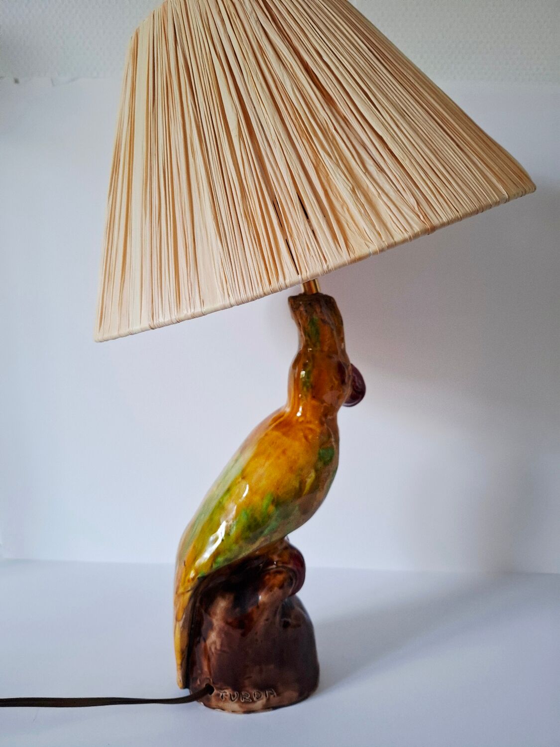 Zoomorphic ceramic lamp