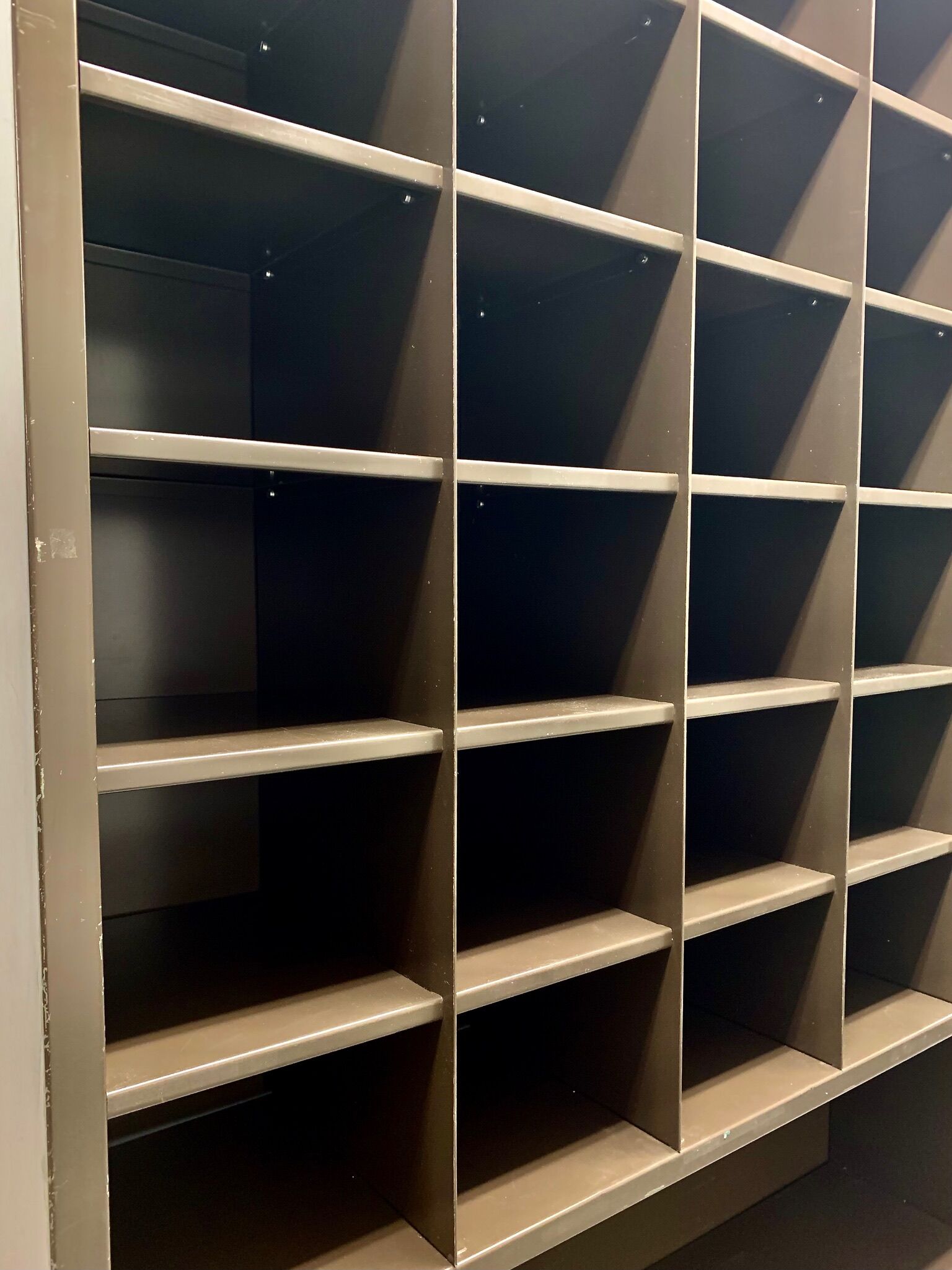 Industrial storage cabinet