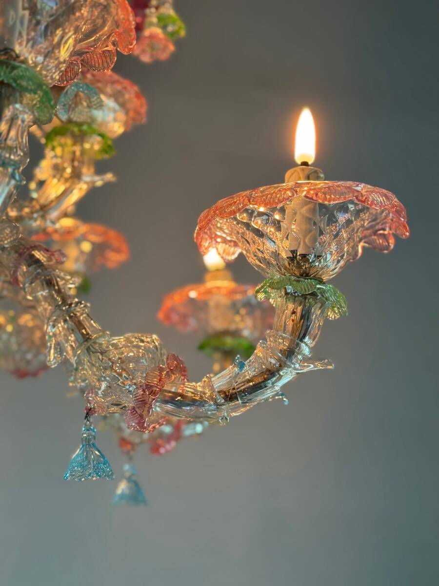 Rezzonico Venetian chandelier in multi-colored Murano glass, 9 light arms, circa 1940