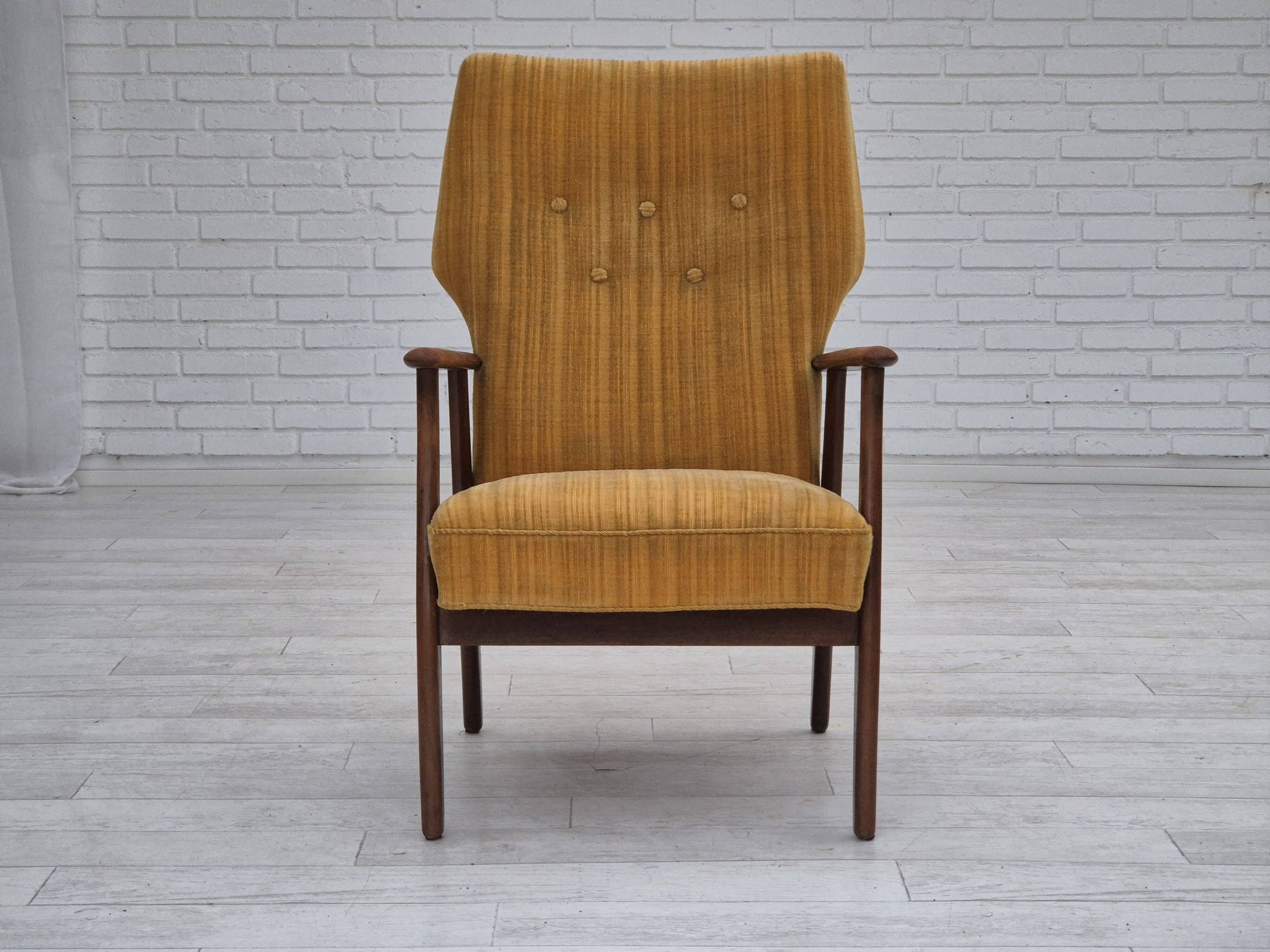 Années 1960, design danois par Kurt Olsen, fauteuil modèle 230, état d'origine.