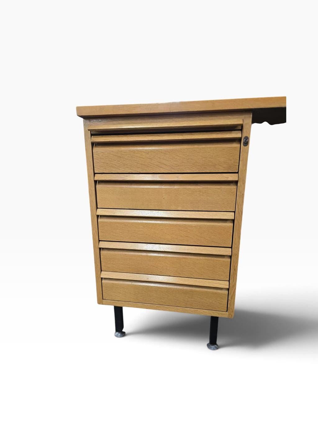 Vintage wooden desk Ekaa