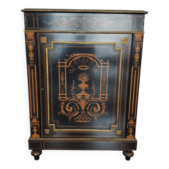 Napoleon sideboard