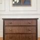 Commode en rotin vintage