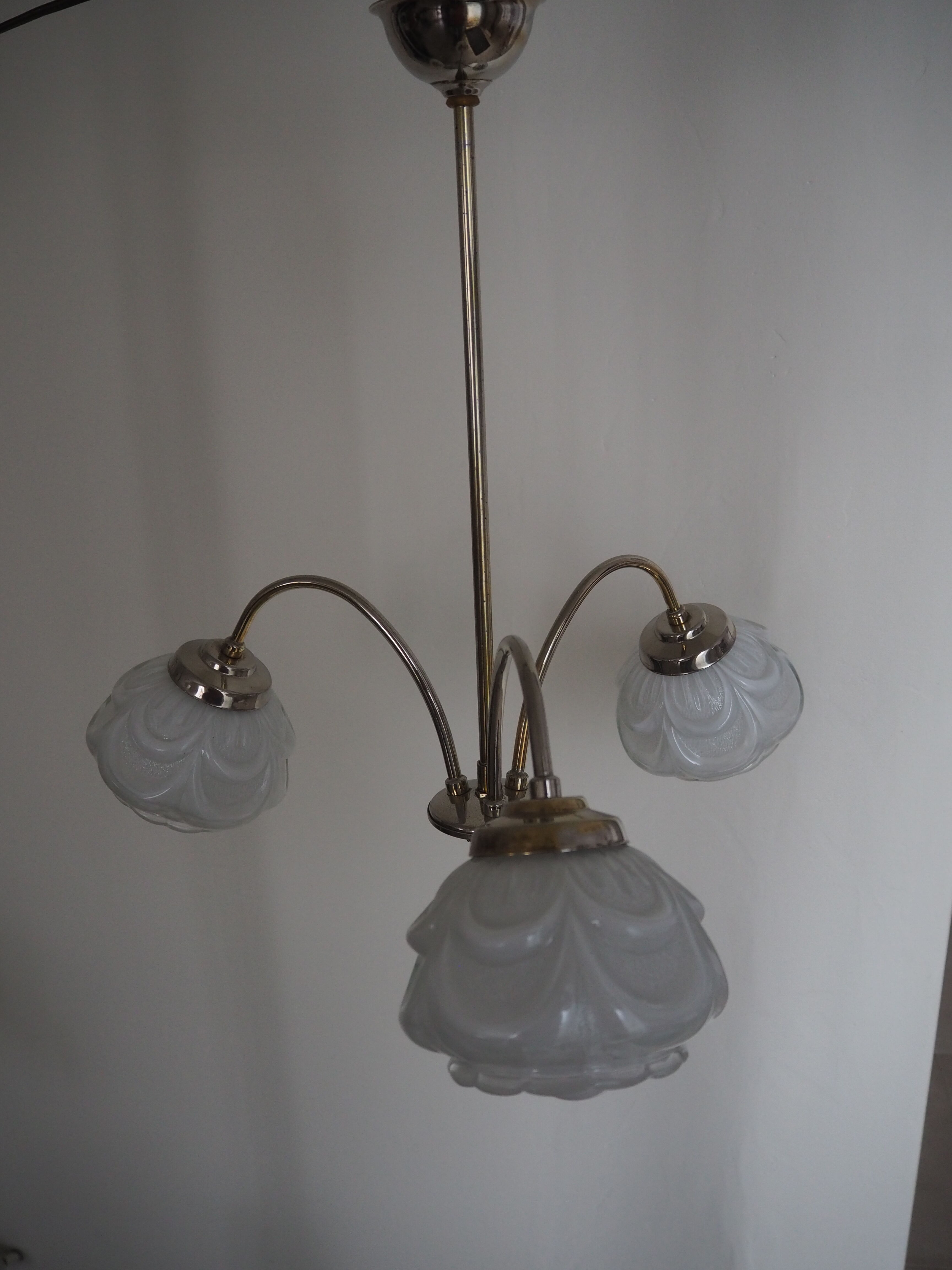 3-light pendant light in brass and white glass globe from the 1950s-1960s