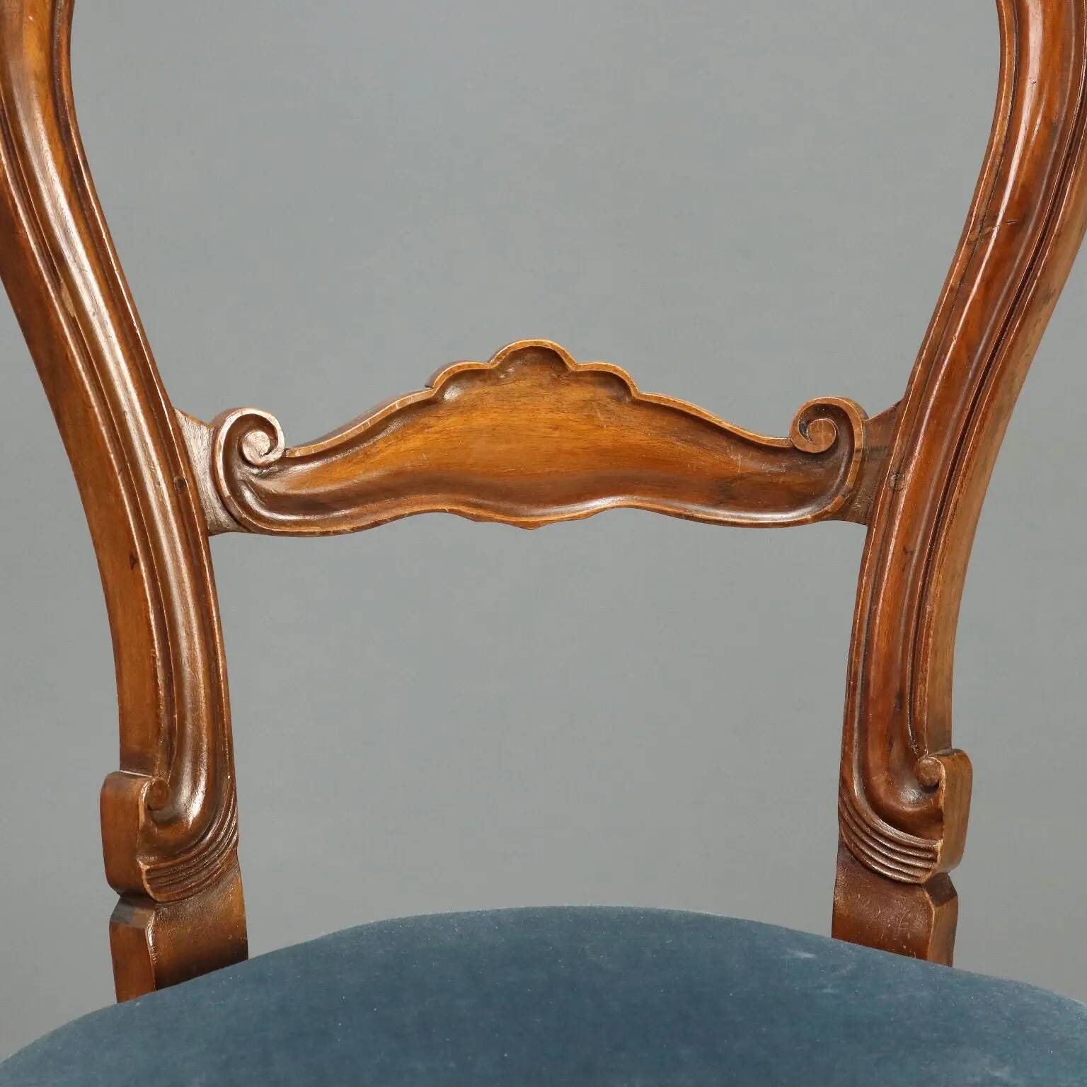 Antique Louis-Philippe chairs in walnut and velvet, Italy, 19th century.