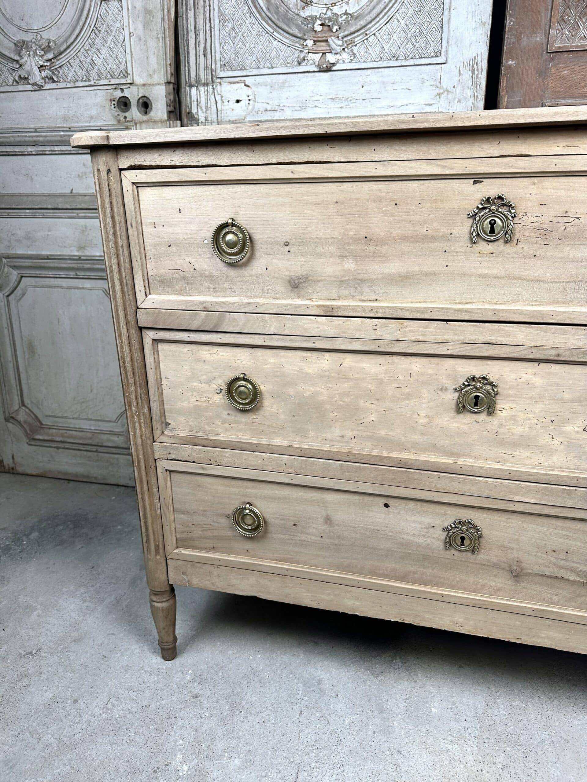 Louis XVI chest of drawers in bleached walnut circa 1800