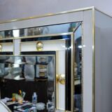 Cabinet tinted glass