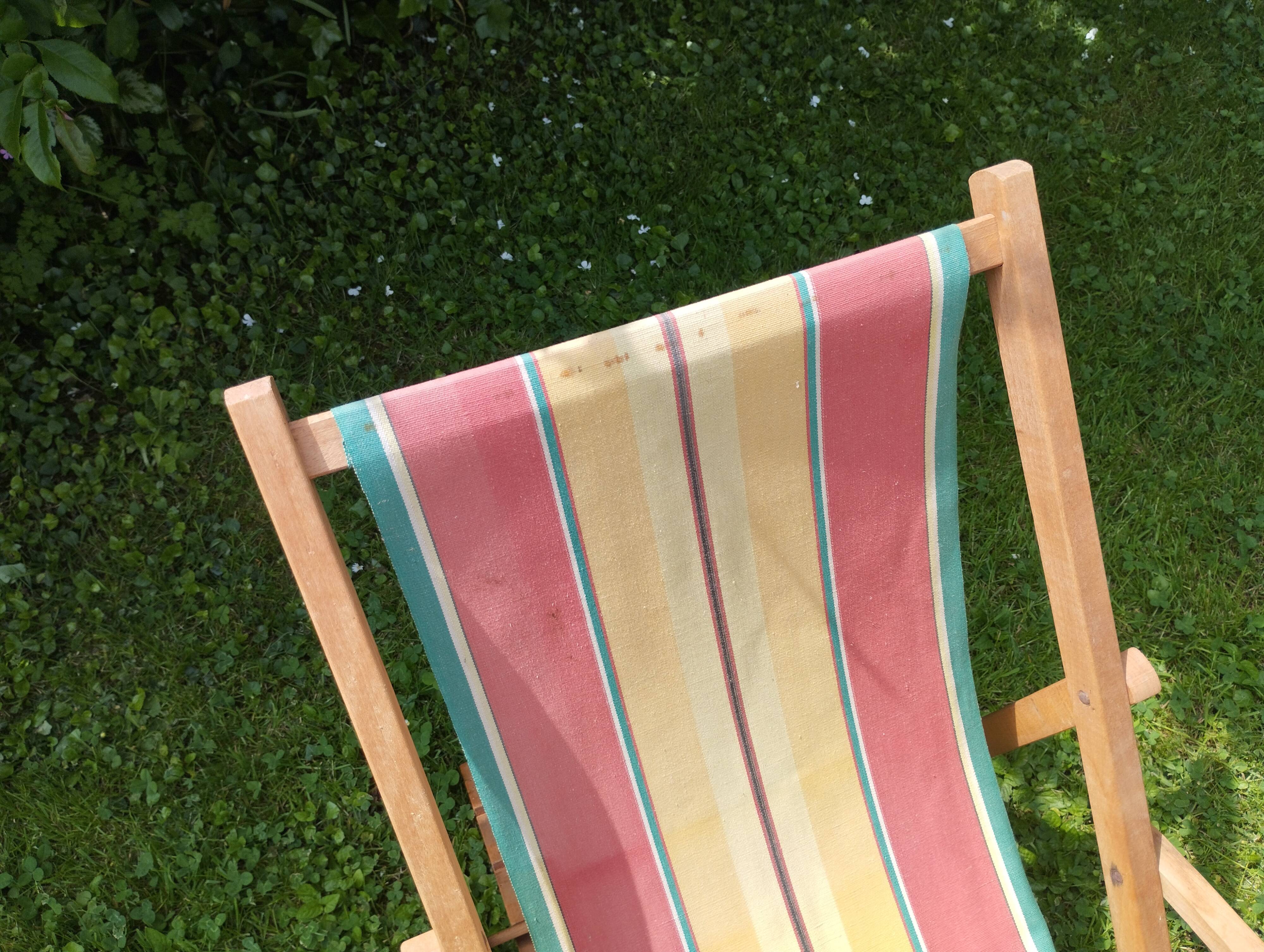 Vintage children's deckchair, sun lounger, striped canvas, 1960-1970.