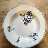 Set of 4 mismatched blue Terre de Fer soup plates