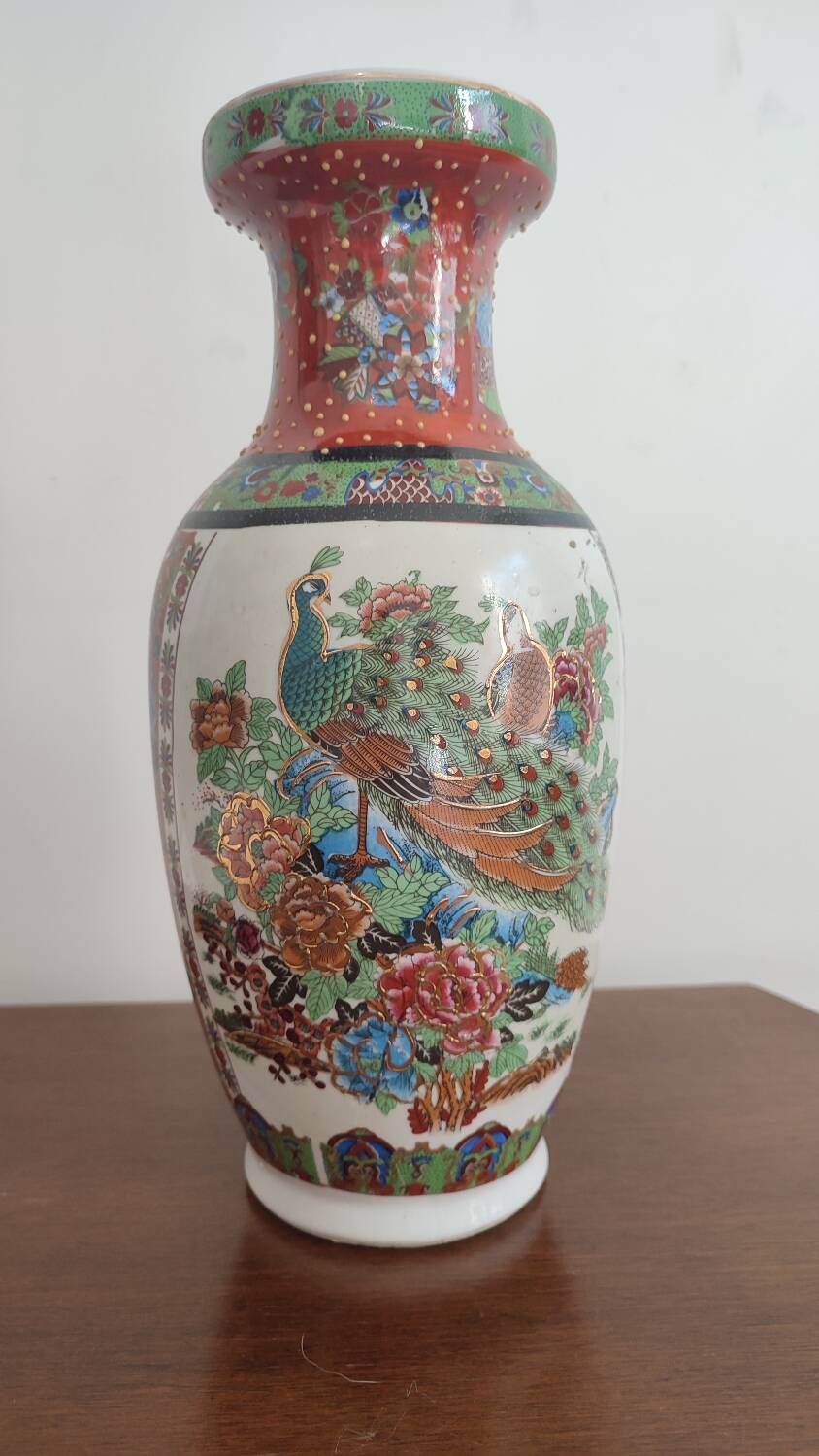 Chinese vase, Rose family style