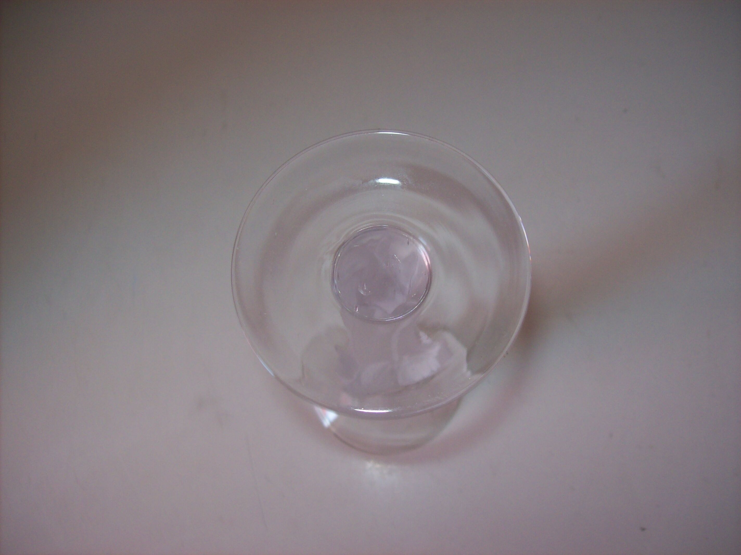 Glass candle holder