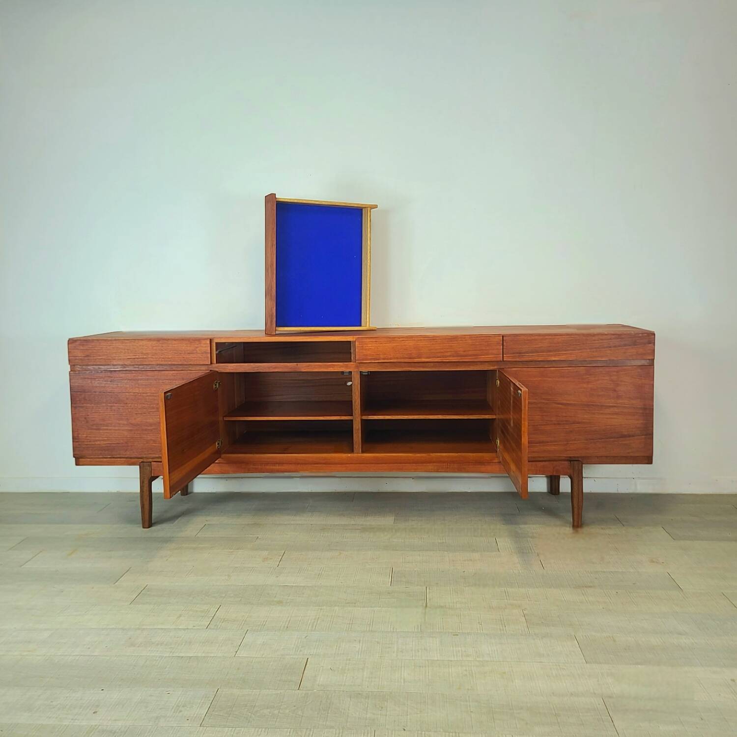 Enfilade danoise design Ib Kofod Larsen teck vintage années 1960 scand