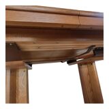 Extendable oak table