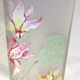 Vase haut et carré, pâte de verre opaque émaillée Legras d'un semis de fuchsia multicolores