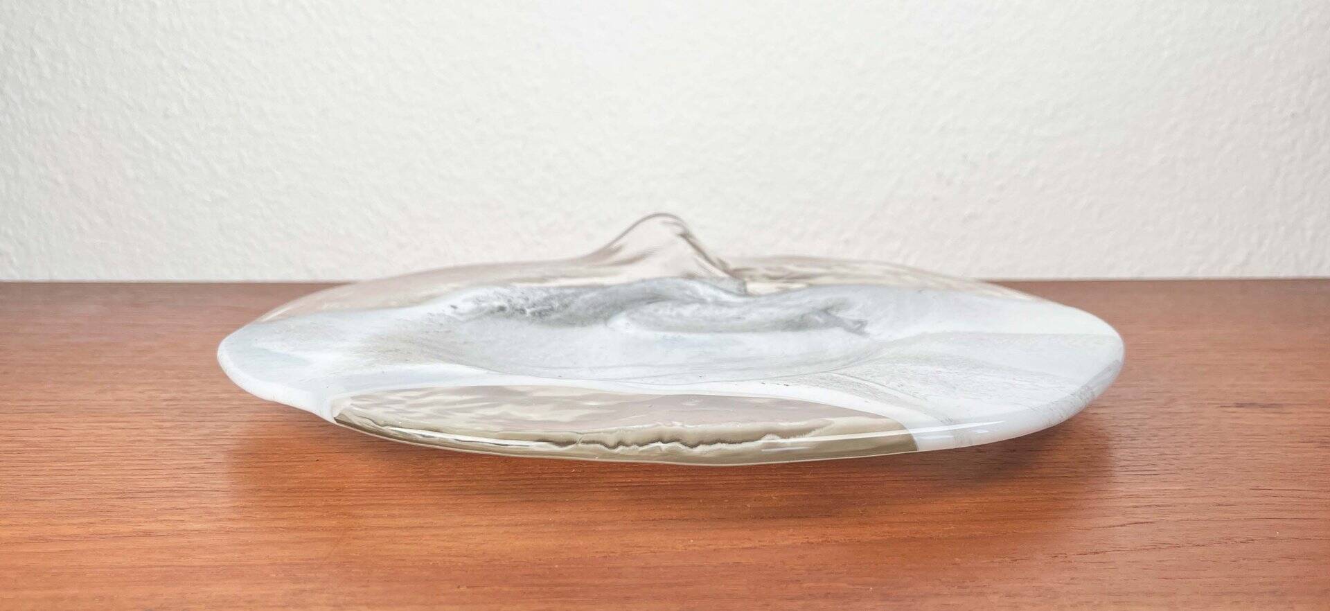 Vintage German glass plate or bowl by Hans Jürgen Richartz for Richartz Art Collection, Mathildenhütte, Solingen, Germany.