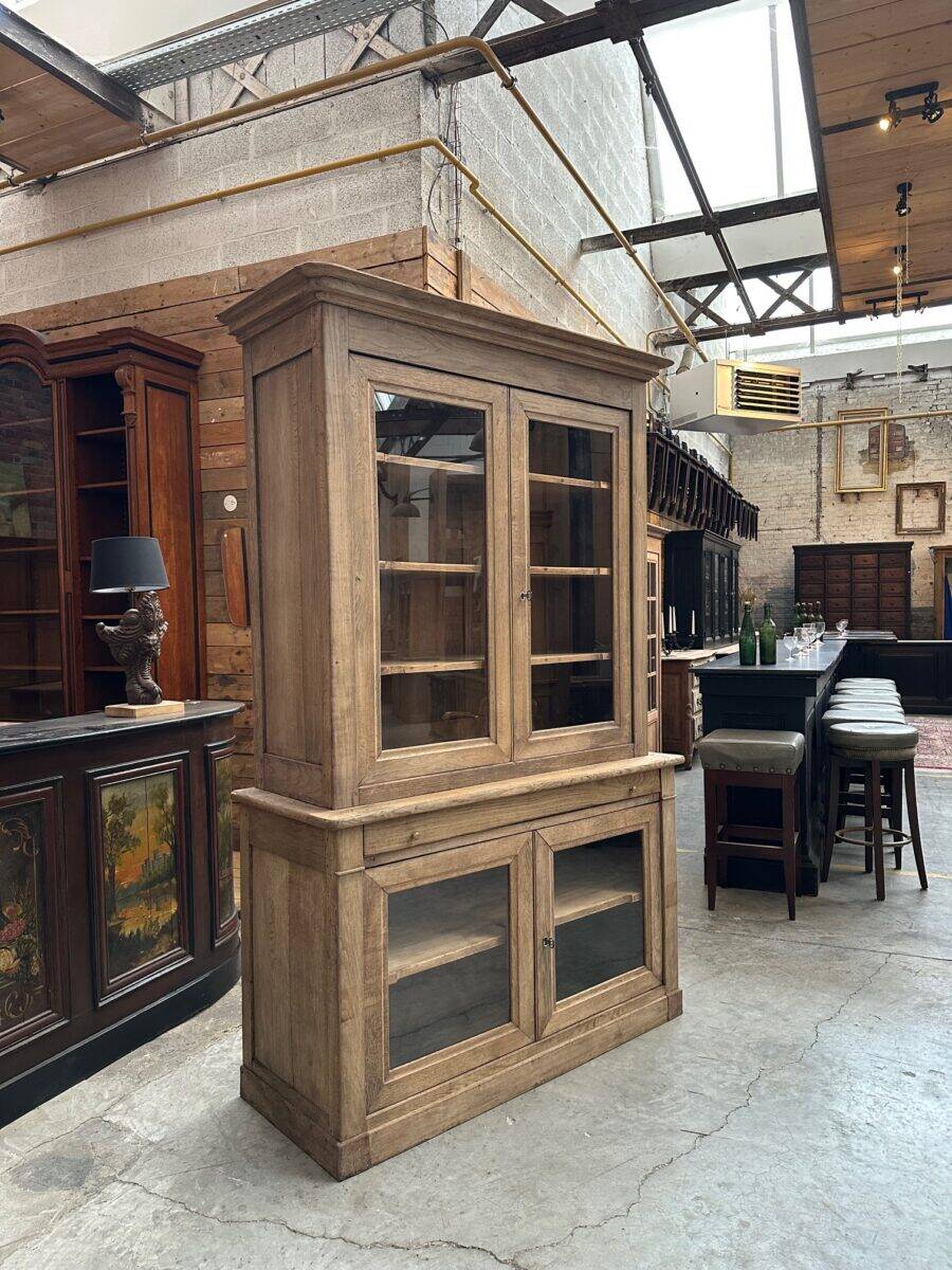 Vitrine de présentation fin XIXème