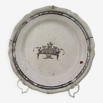 Hollow dish with black bottom 19th century Rouen