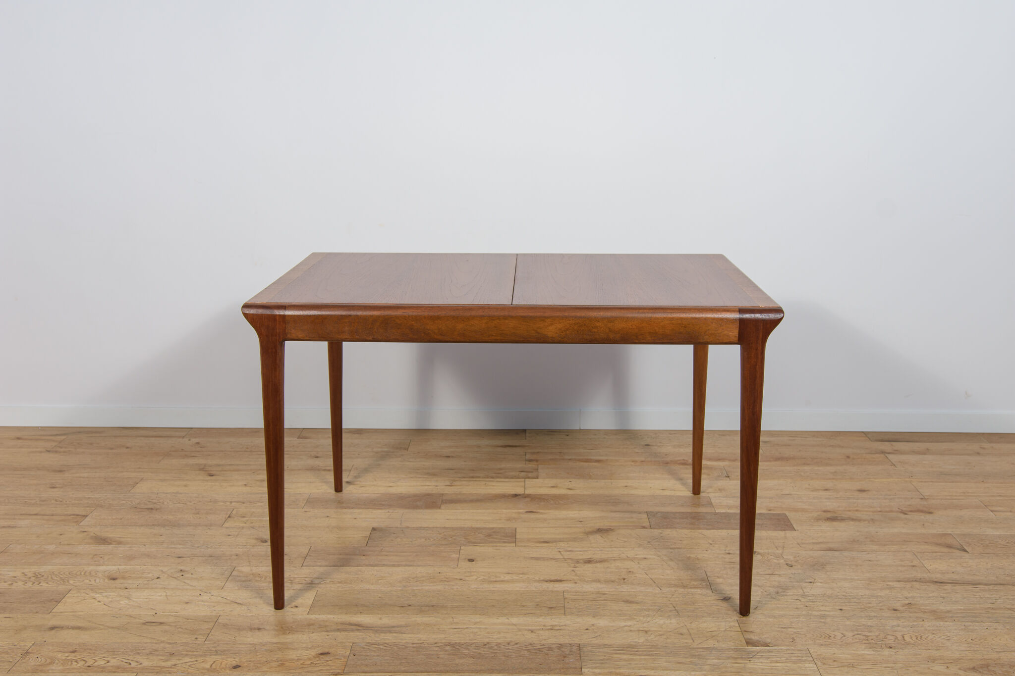 Mid-Century Teak Extendable Dining Table from McIntosh, United Kingdom, 1960s