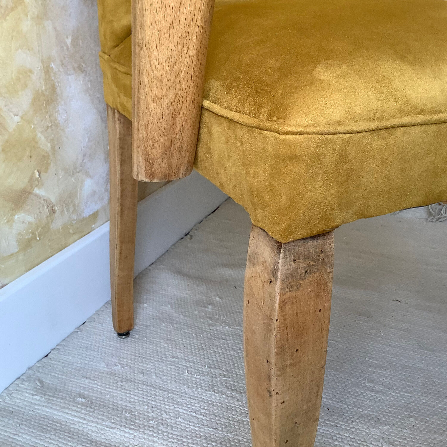 Art-deco bridge armchair