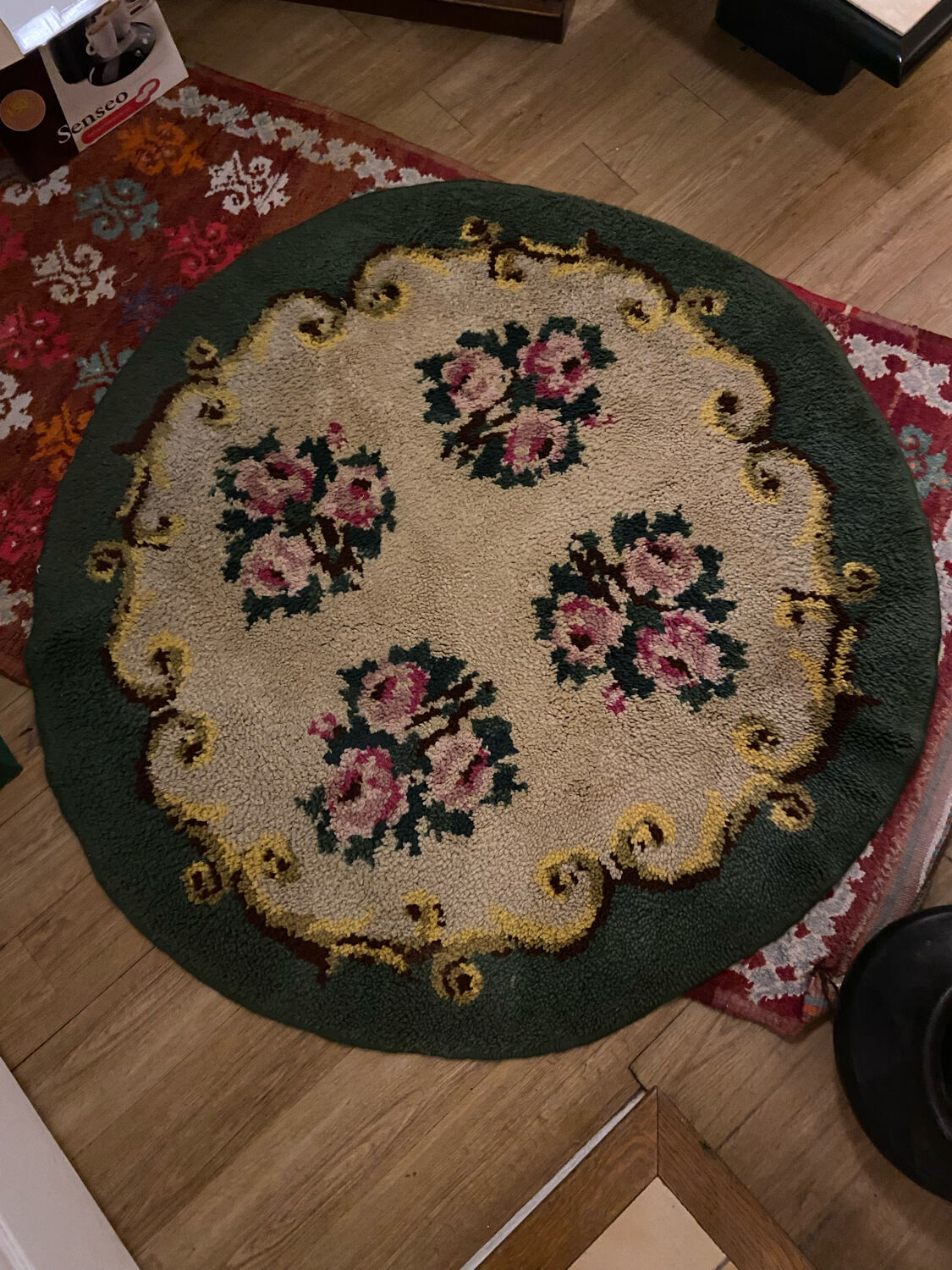 Round vintage wool rug 145cm