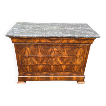 Commode Louis Phillipe en ronce de noyer et dessus en marbre noir