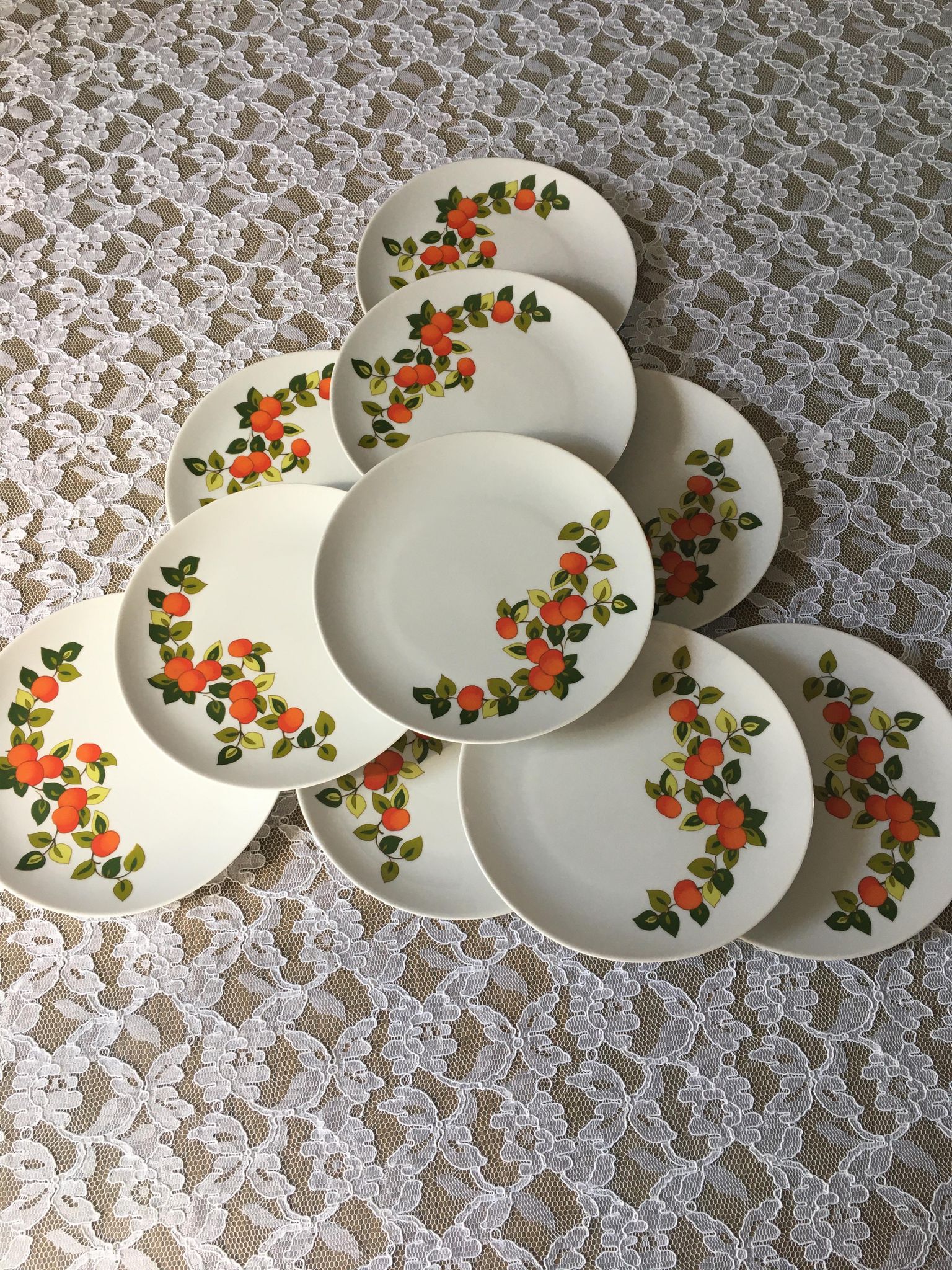 Porcelain dessert plates