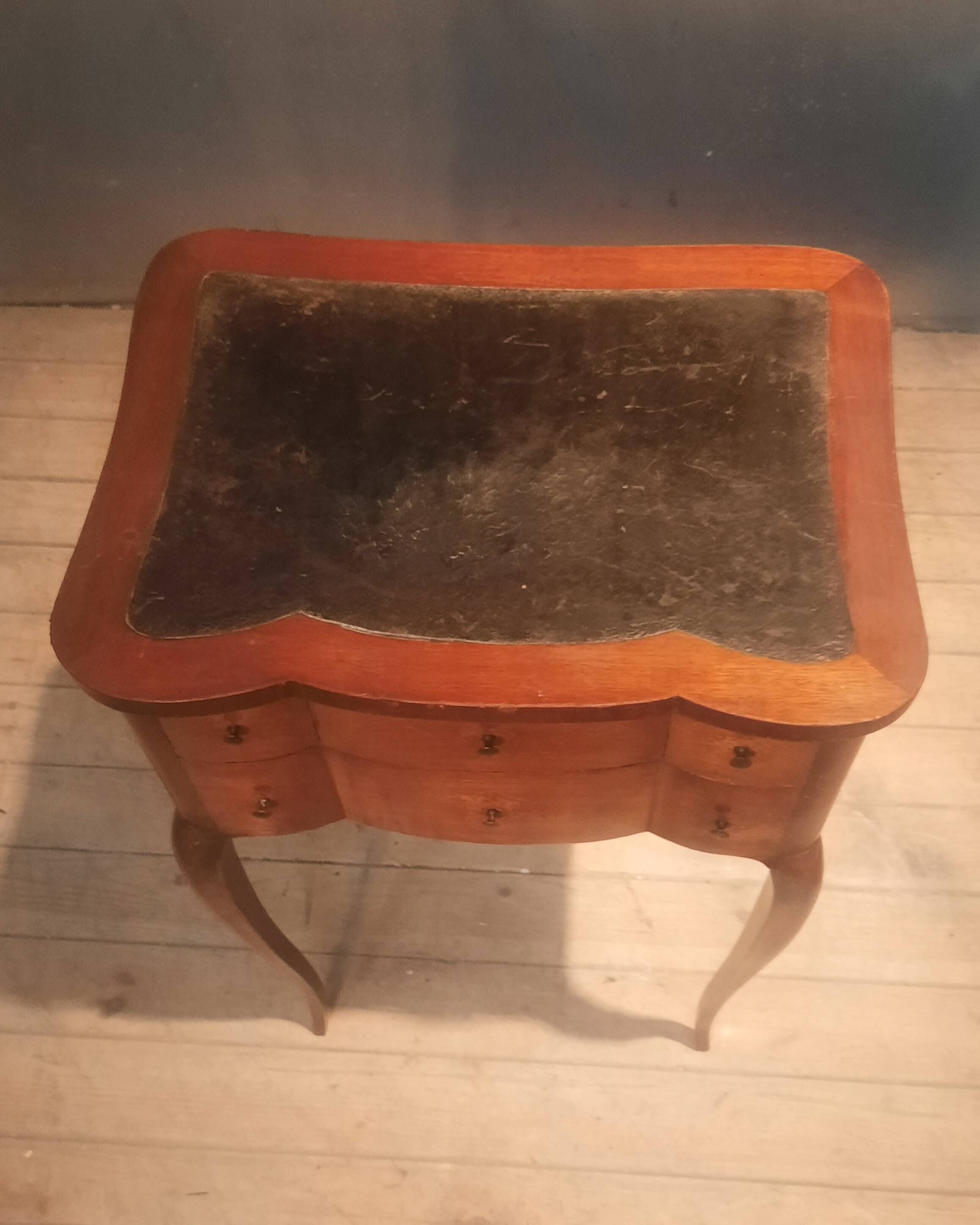 Louis XV style side table with a lectern.