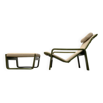 Mid-century Finnish Pulkka lounge chair set with ottomans by Ilmari Lappalainen for Asko.