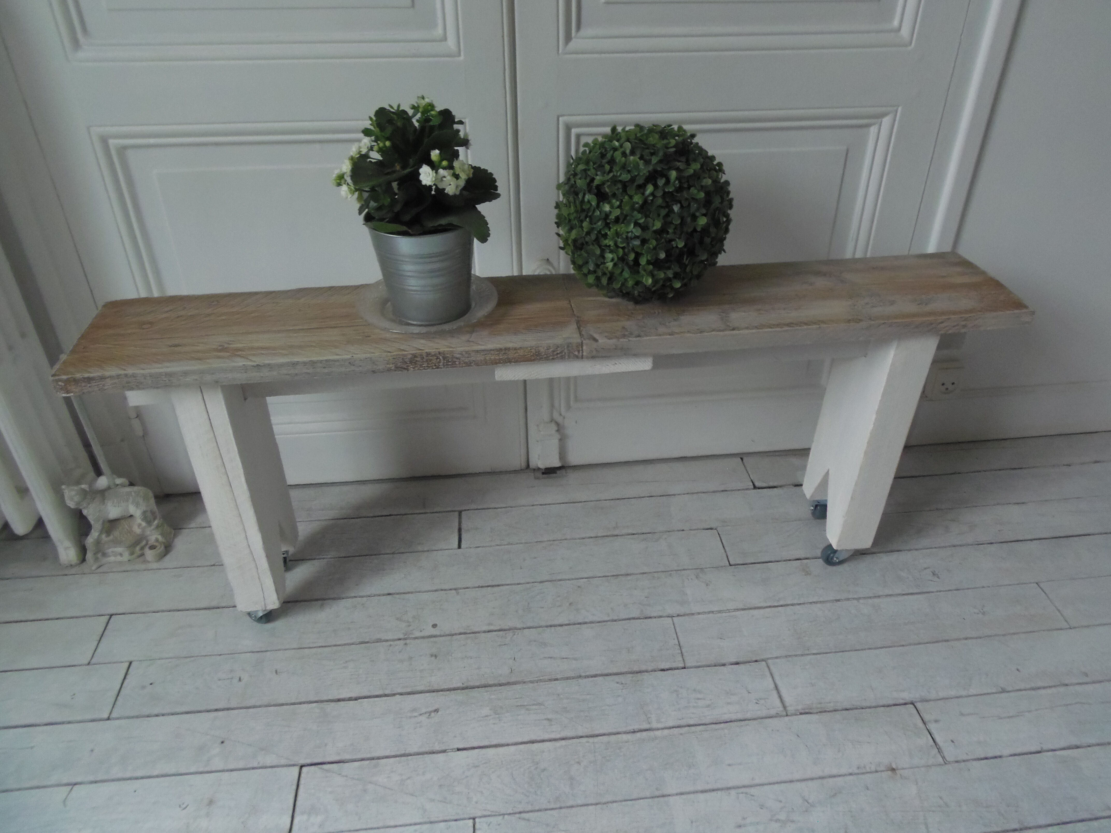 Bench in grey with wheels, bleached wood seating waxed finish