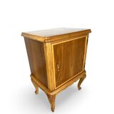 Tables de chevet italiennes en placage de noyer du milieu du siècle, années 1960.