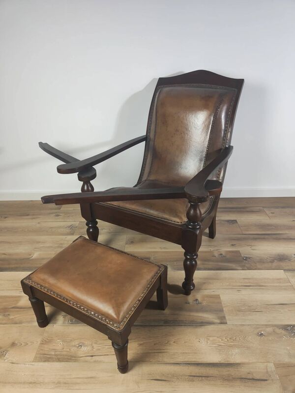 Fauteuil/chaise de château ancien avec repose-pieds.