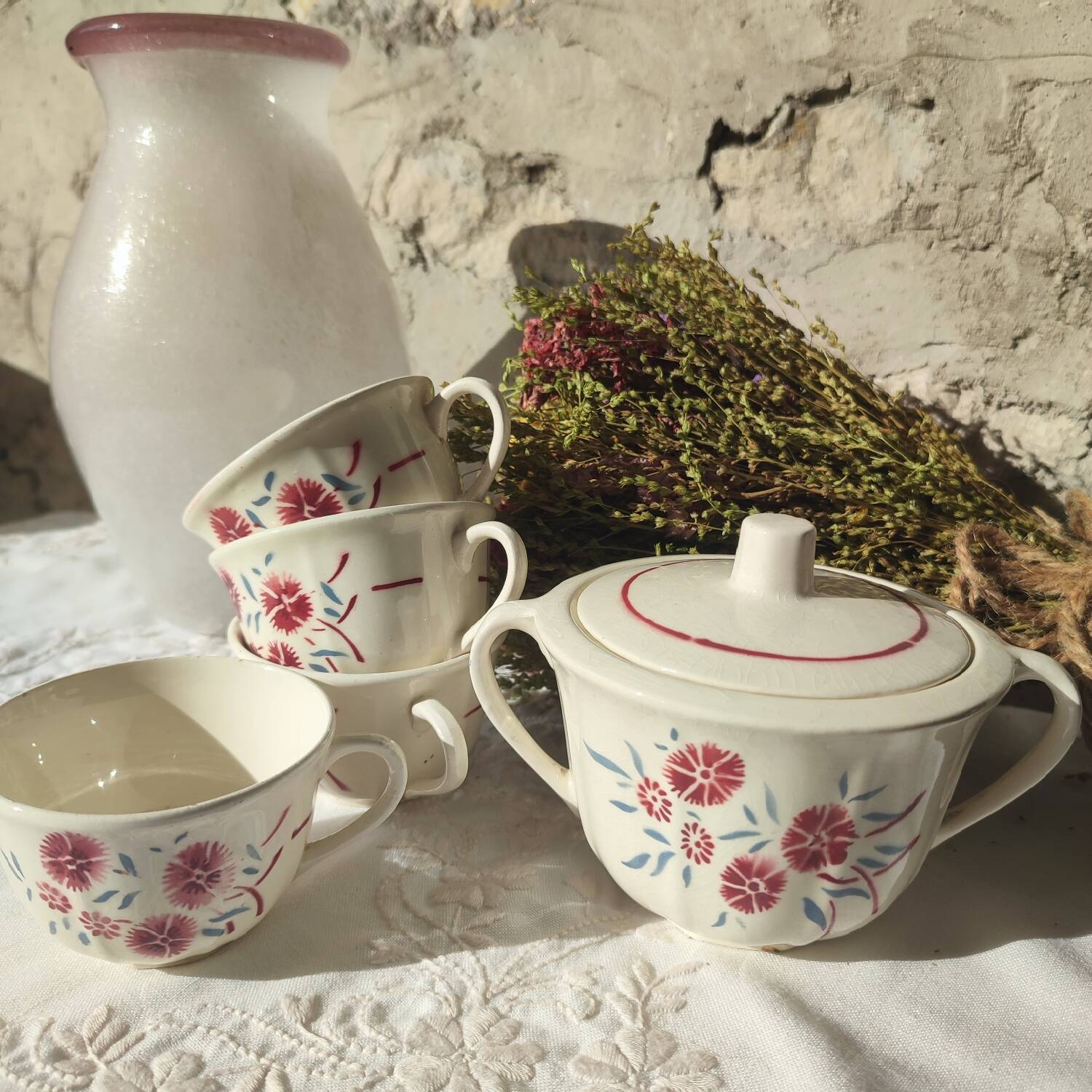 Set of 4 Badonviller Floral cups and a sugar bowl