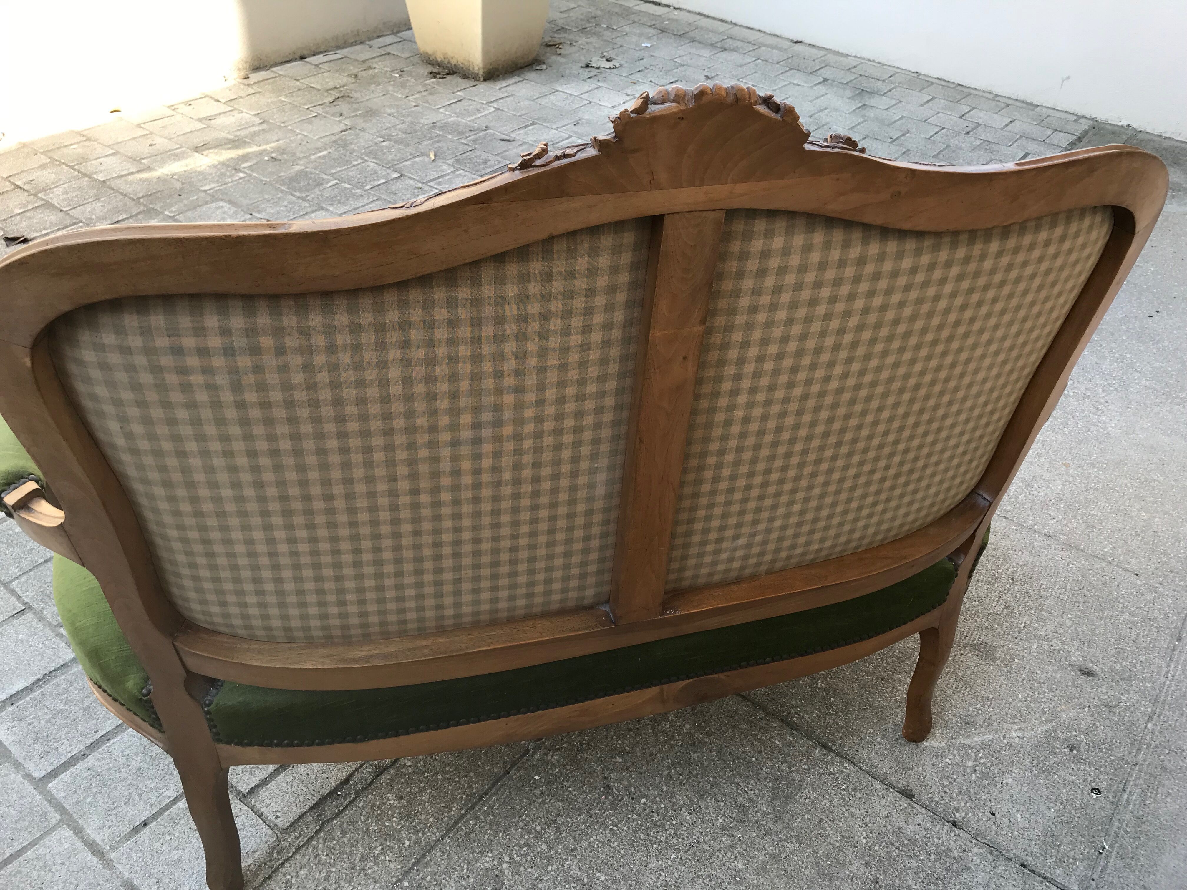 Walnut Louis XV style seat